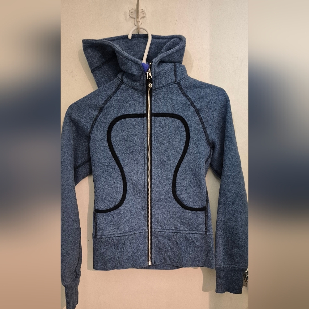 lululemon athletica Rare Blue Skull Scuba Hoodie Sz.2 - Picture 2 of 7